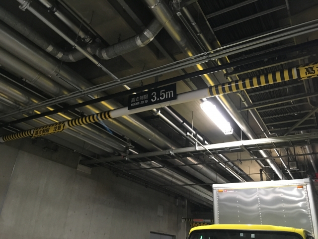 高さ制限がある駐車場のライン施工について