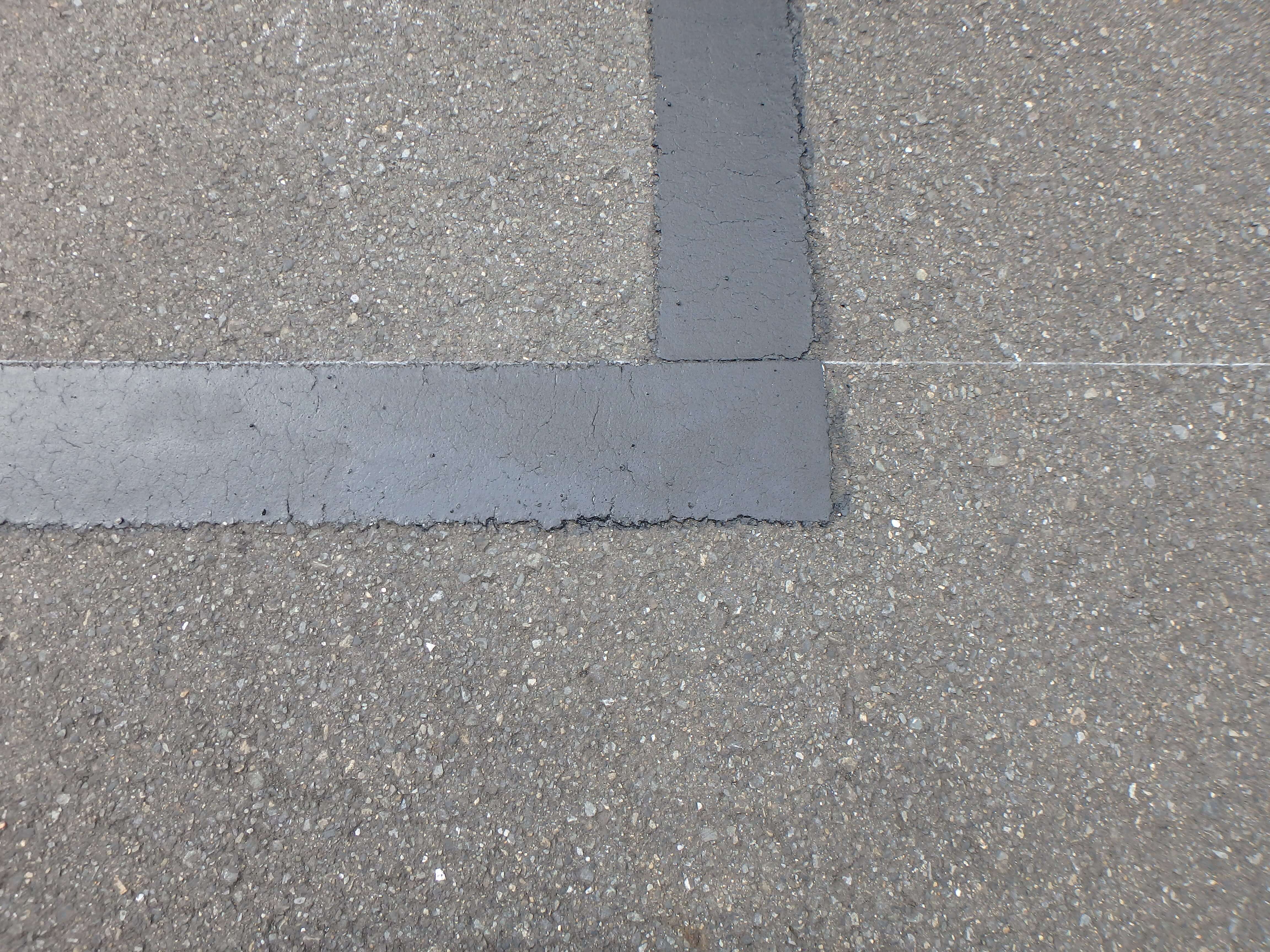 【コラム】ライン引直しの時、既存ラインの消去は必要なのか