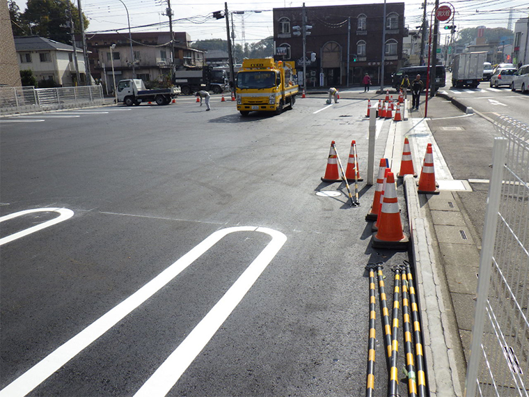 白線ライン施工+マーク施工 埼玉県1