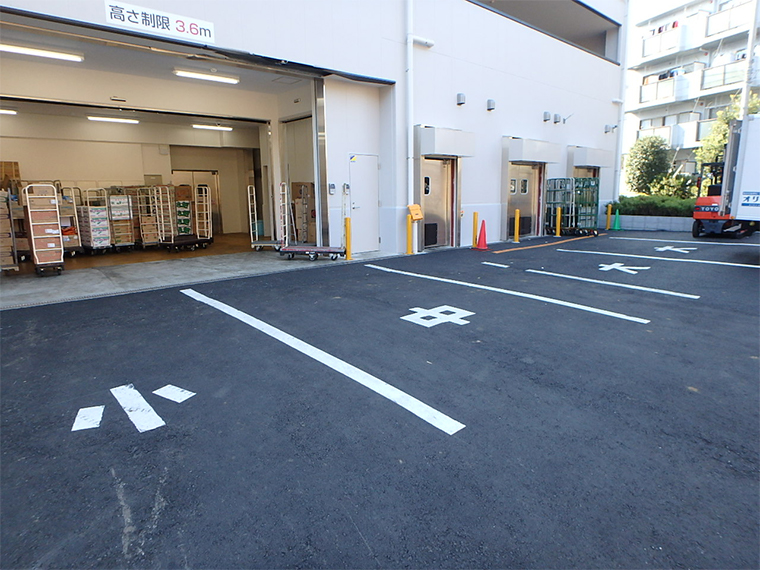 白線ライン施工+黄色ライン施工+マーク施工 神奈川県2